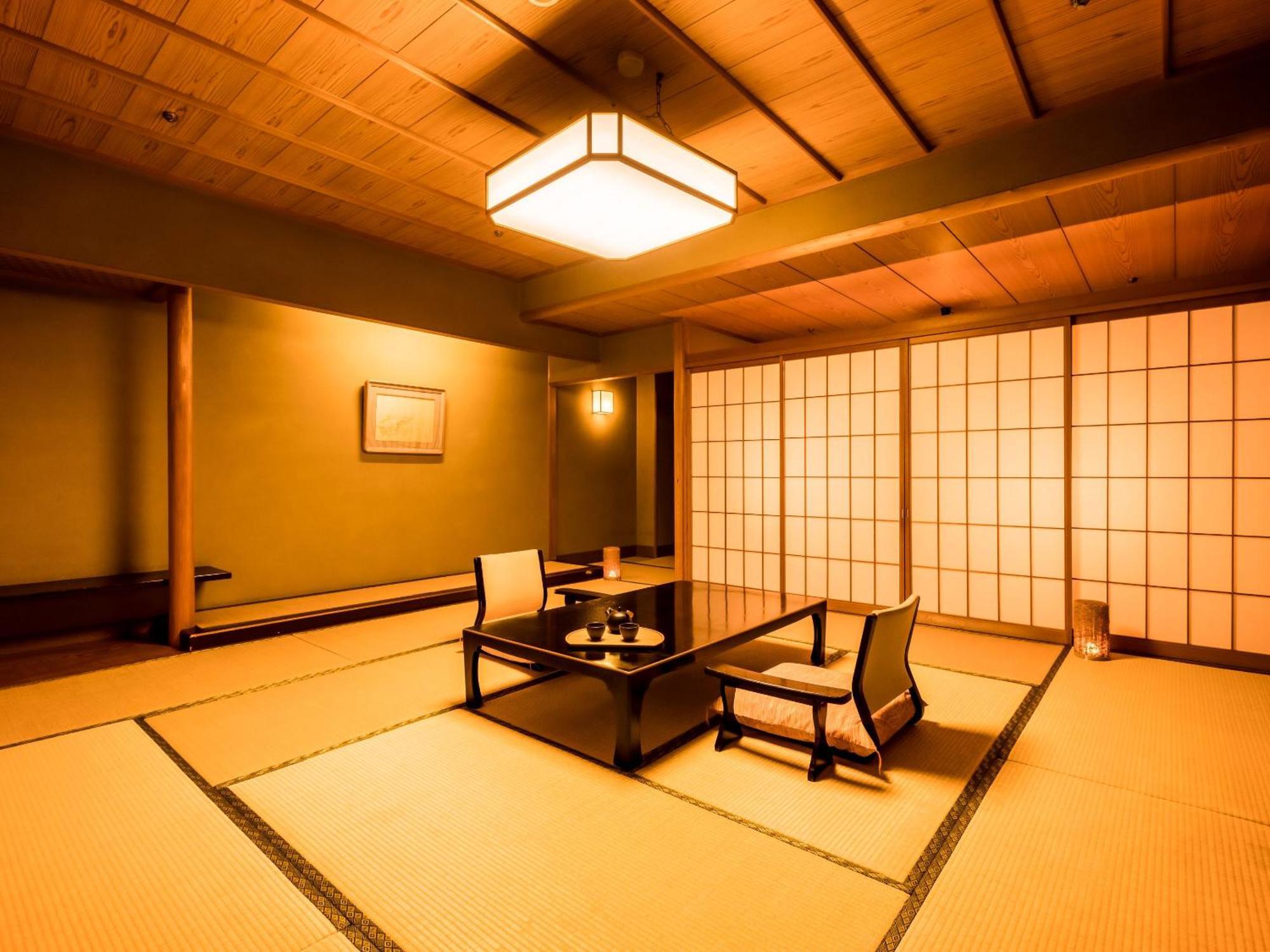 Ooedo Onsen Monogatari Premium Saiki Bekkan Misasa Экстерьер фото