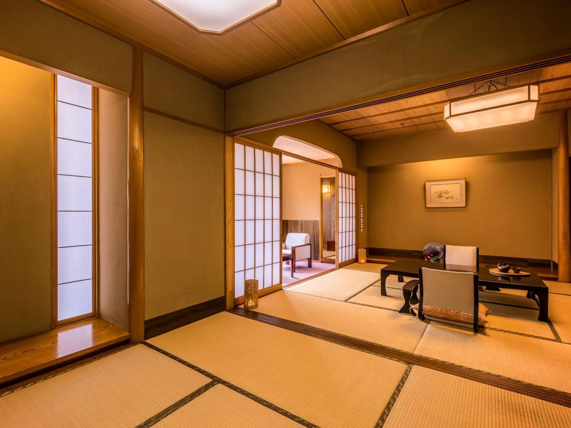 Ooedo Onsen Monogatari Premium Saiki Bekkan Misasa Номер фото